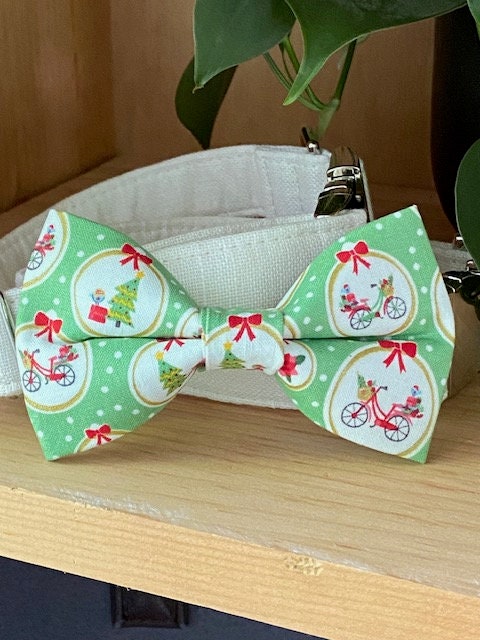 Christmas Dog Bow Tie, Bow Tie for Dog Collars - Country Christmas Bowtie